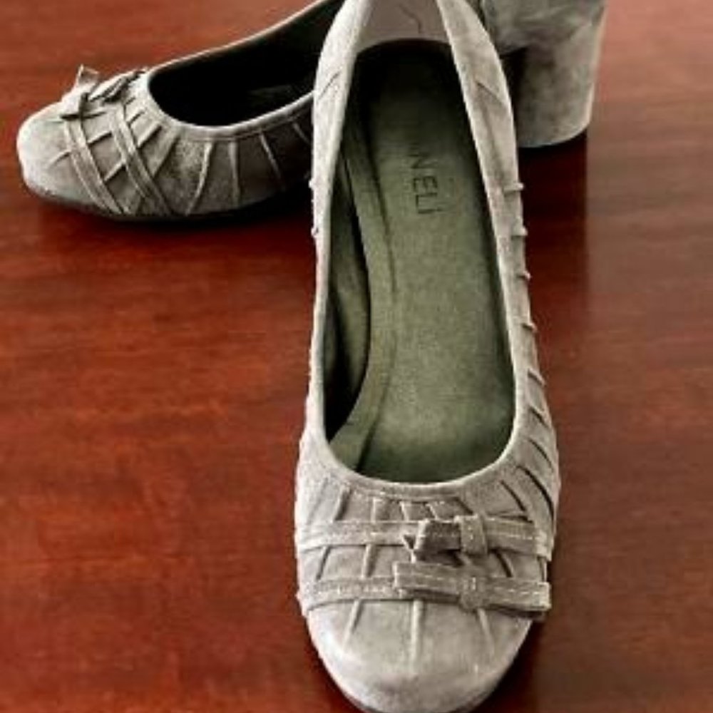 Vaneli Gray Suede Pumps
